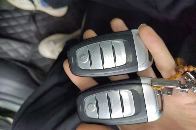 Used Hongqi H5 2020 1.5T DCT Flagship Edition Vehicle Key