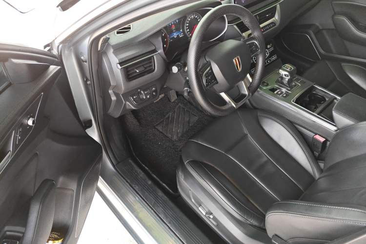 Used Hongqi H5 2020 1.8T Automatic ZhiLian QiYun Edition Driver Seat