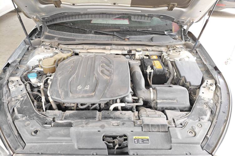 Used Hongqi H5 2020 1.8T Automatic ZhiLian QiYun Edition Engine Bay