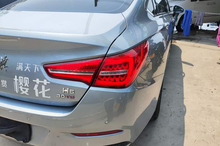 Used Hongqi H5 2020 1.5T DCT Flagship Edition Exterior 3