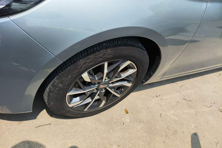 Used Hongqi H5 2020 1.5T DCT Flagship Edition Exterior 4