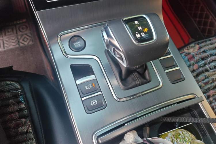 Used Hongqi H5 2020 1.5T DCT Flagship Edition Gear Lever
