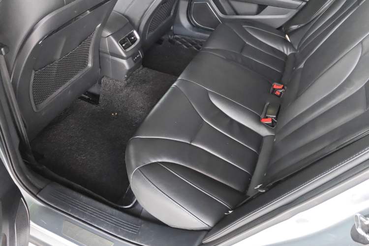 Used Hongqi H5 2020 1.8T Automatic ZhiLian QiYun Edition Left Rear Seat