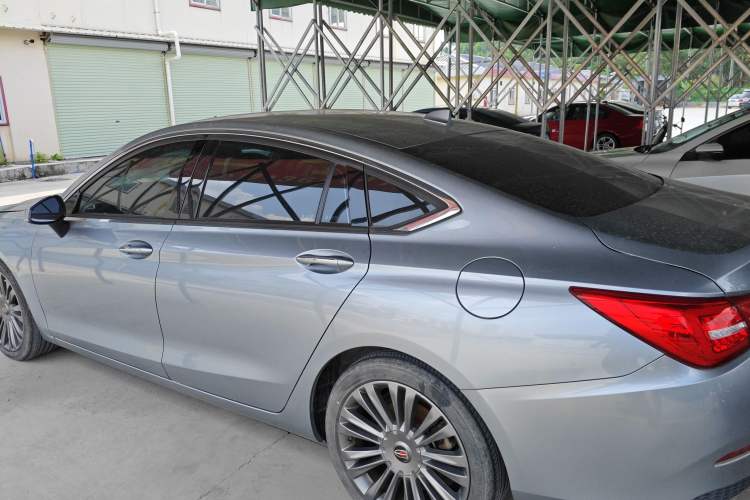 Used Hongqi H5 2020 1.8T Automatic ZhiLian QiYun Edition Left Side