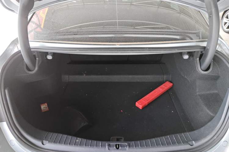 Used Hongqi H5 2020 1.8T Automatic ZhiLian QiYun Edition Trunk