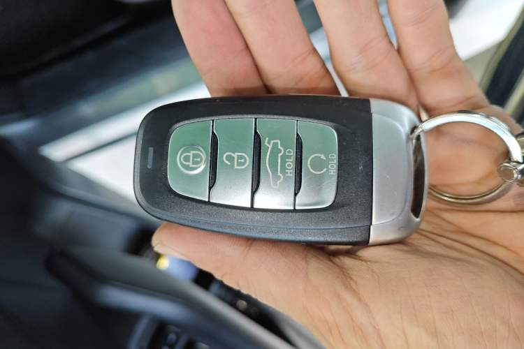 Used Hongqi H5 2020 1.8T Automatic ZhiLian QiYun Edition Vehicle Key