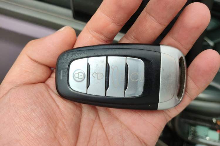 Used Hongqi H5 2020 1.5T DCT Flagship Edition Vehicle Key