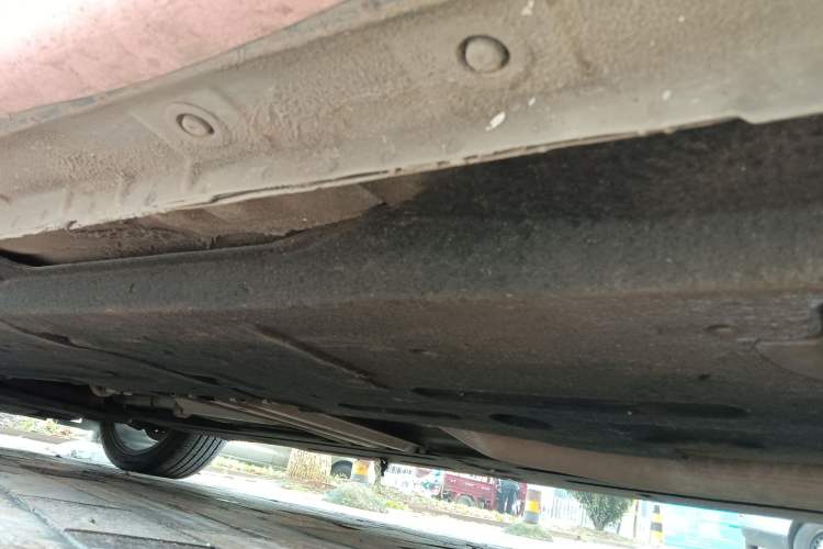 Used Hongqi H5 2020 1.5T DCT Flagship Edition Chassis Rear Left