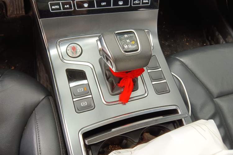Used Hongqi H5 2020 1.5T DCT Flagship Edition Gear Lever