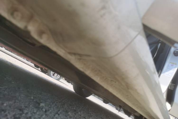 Used Hongqi H5 2020 1.8T Automatic ZhiLian QiYun Edition Chassis Front Left