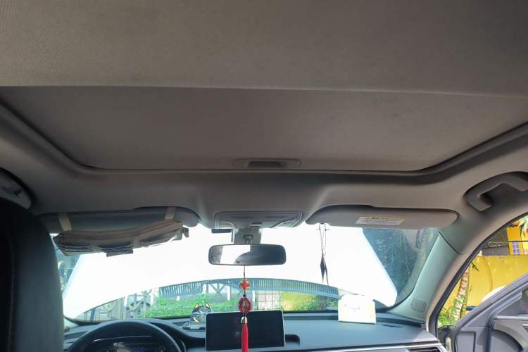 Used Hongqi H5 2020 1.5T DCT Flagship Edition Headliner