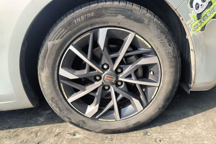 Used Hongqi H5 2020 1.5T DCT Flagship Edition Right Front Wheel Hub
