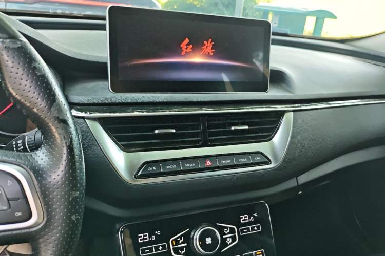 Used Hongqi H5 2020 1.5T DCT Flagship Edition Audio And AC Panel