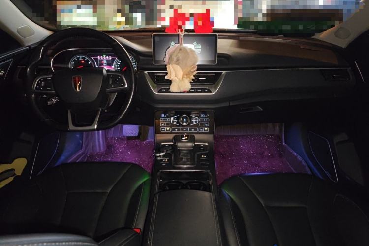 Used Hongqi H5 2020 1.8T Automatic Smart Connect Flagship Edition Center Console