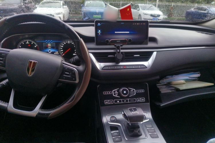 Used Hongqi H5 2020 1.5T DCT Flagship Edition Center Console