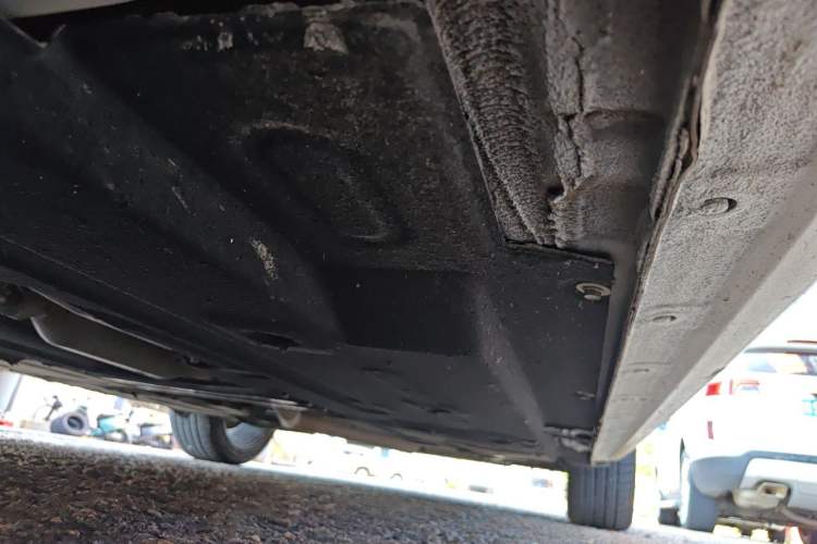 Used Hongqi H5 2020 1.8T Automatic ZhiLian QiYun Edition Chassis Front Left