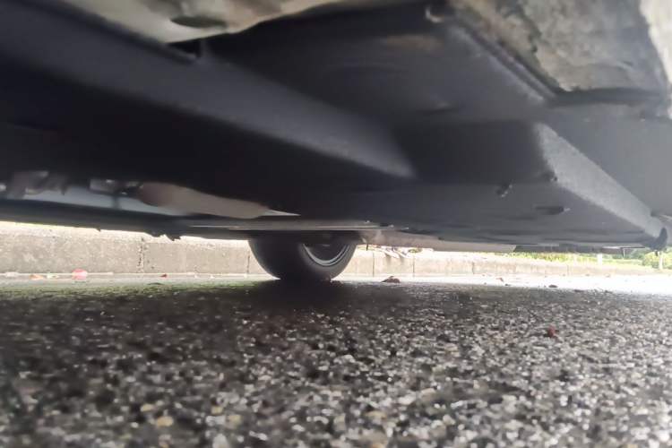 Used Hongqi H5 2020 1.8T Automatic Smart Connect Flagship Edition Chassis Front Left