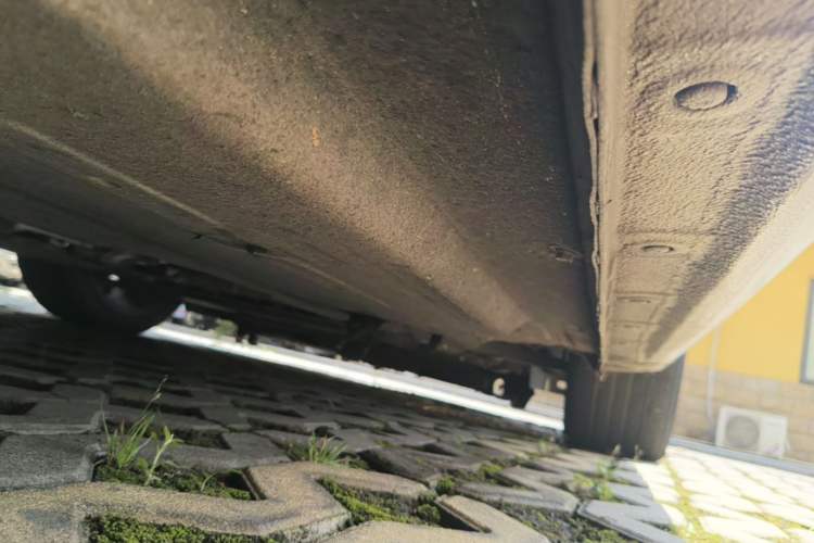 Used Hongqi H5 2020 1.8T Automatic Smart Connect Flagship Edition Chassis Front Right