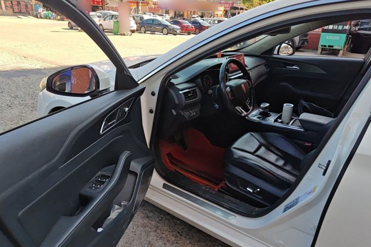 Used Hongqi H5 2020 1.8T Automatic ZhiLian QiYun Edition Driver Seat