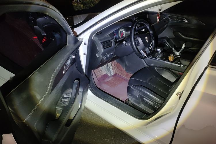 Used Hongqi H5 2020 1.5T DCT Flagship Edition Driver Seat