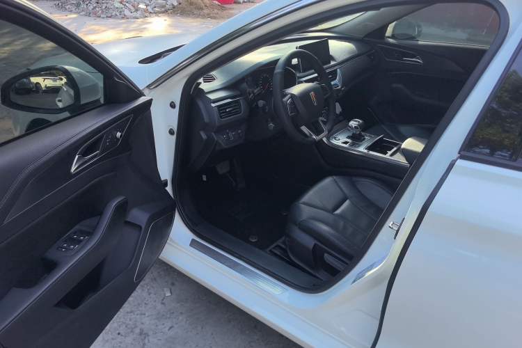 Used Hongqi H5 2020 1.5T DCT Flagship Edition Driver Seat