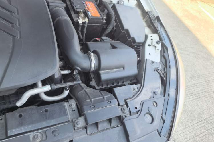 Used Hongqi H5 2020 1.8T Automatic Smart Connect Flagship Edition Engine Bay Left
