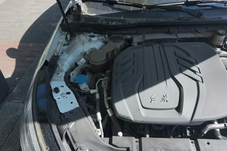 Used Hongqi H5 2020 1.8T Automatic Smart Connect Flagship Edition Engine Bay Right