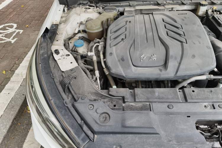 Used Hongqi H5 2020 1.8T Automatic Smart Connect Flagship Edition Engine Bay Right