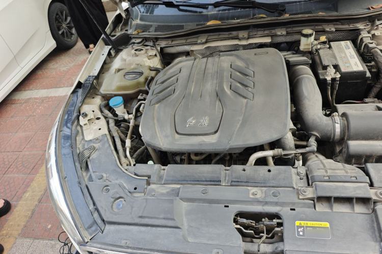 Used Hongqi H5 2020 1.8T Automatic ZhiLian QiYun Edition Engine Bay Right