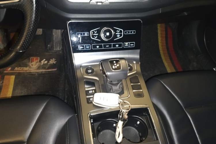 Used Hongqi H5 2020 1.5T DCT Flagship Edition Gear Lever