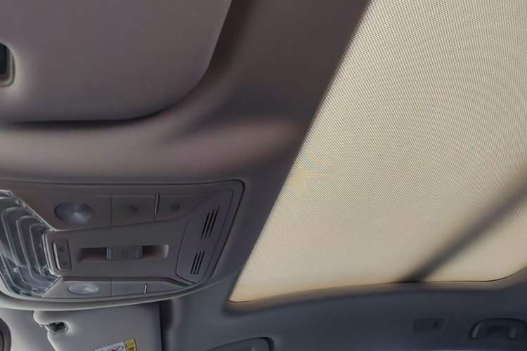 Used Hongqi H5 2020 1.8T Automatic Smart Connect Flagship Edition Headliner