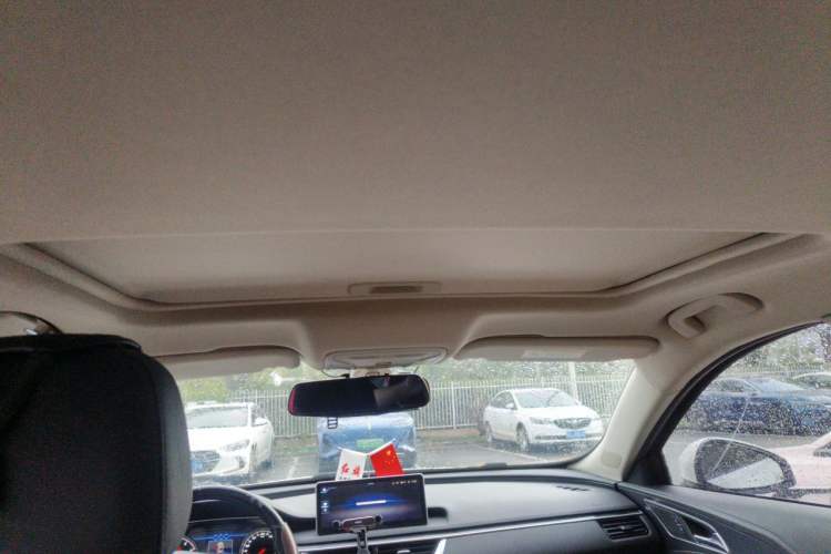 Used Hongqi H5 2020 1.5T DCT Flagship Edition Headliner