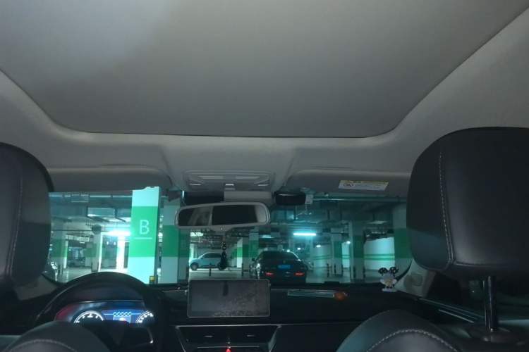 Used Hongqi H5 2020 1.8T Automatic Smart Connect Flagship Edition Headliner