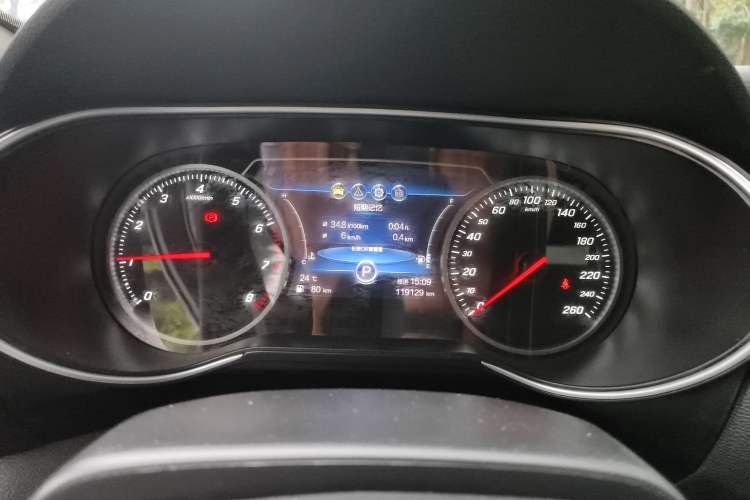 Used Hongqi H5 2020 1.8T Automatic Smart Connect Flagship Edition Instrument Cluster