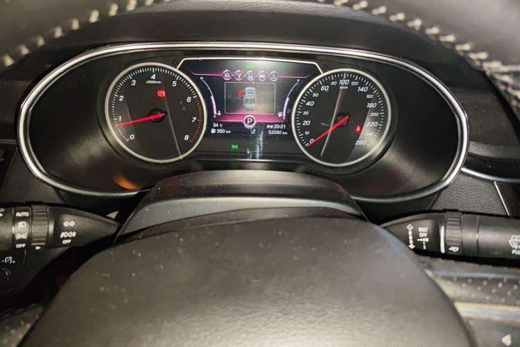 Used Hongqi H5 2020 1.8T Automatic Smart Connect Flagship Edition Instrument Cluster