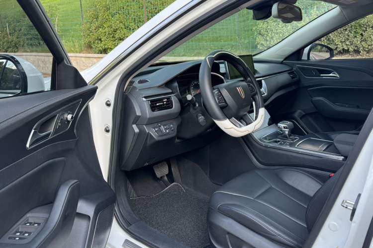 Used Hongqi H5 2020 1.8T Automatic Smart Connect Flagship Edition Interior 1