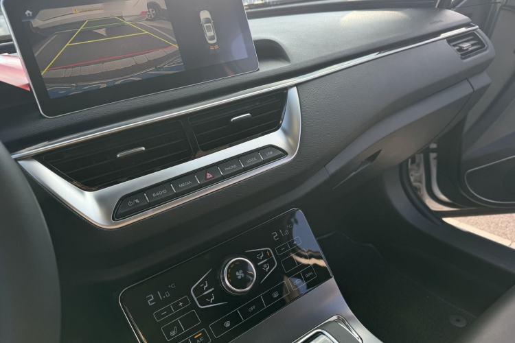 Used Hongqi H5 2020 1.8T Automatic Smart Connect Flagship Edition Interior 6