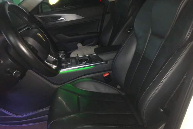 Used Hongqi H5 2020 1.8T Automatic Smart Connect Flagship Edition Left Front Seat