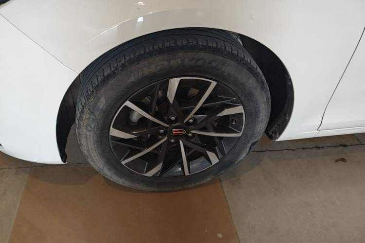 Used Hongqi H5 2020 1.5T DCT Flagship Edition Left Front Wheel Hub