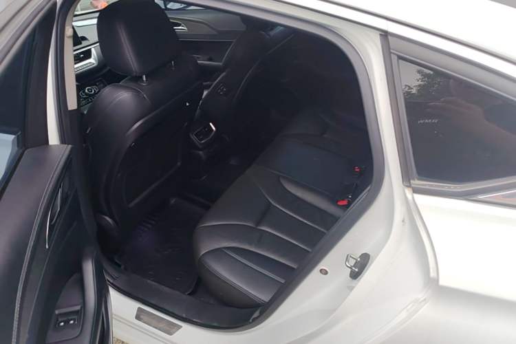 Used Hongqi H5 2020 1.8T Automatic Smart Connect Flagship Edition Left Rear Seat
