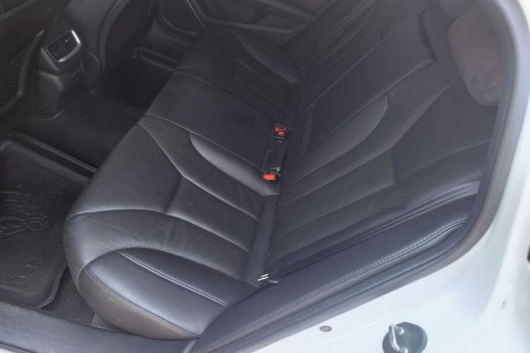 Used Hongqi H5 2020 1.8T Automatic Smart Connect Flagship Edition Left Rear Seat