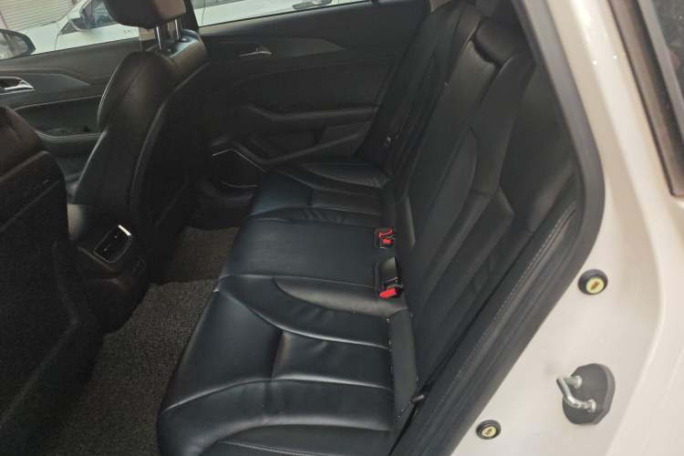 Used Hongqi H5 2020 1.8T Automatic ZhiLian QiYun Edition Left Rear Seat