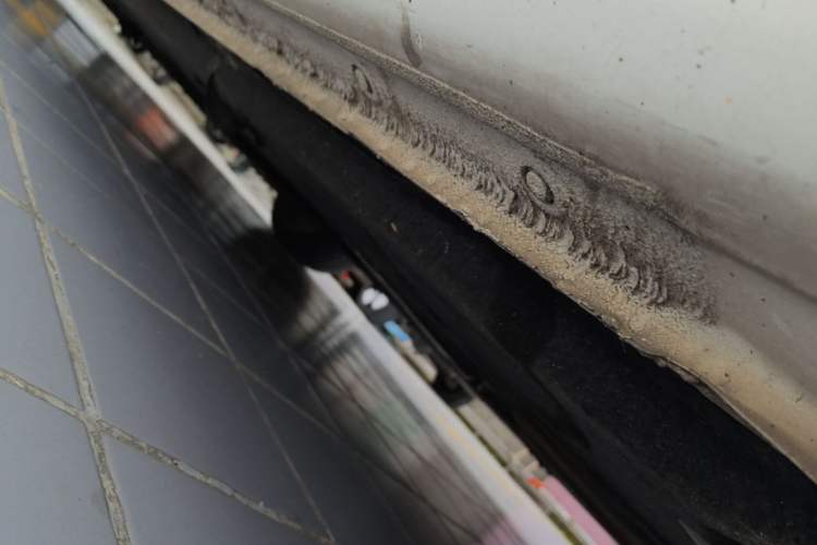 Used Hongqi H5 2020 1.8T Automatic ZhiLian QiYun Edition Left Side Sill
