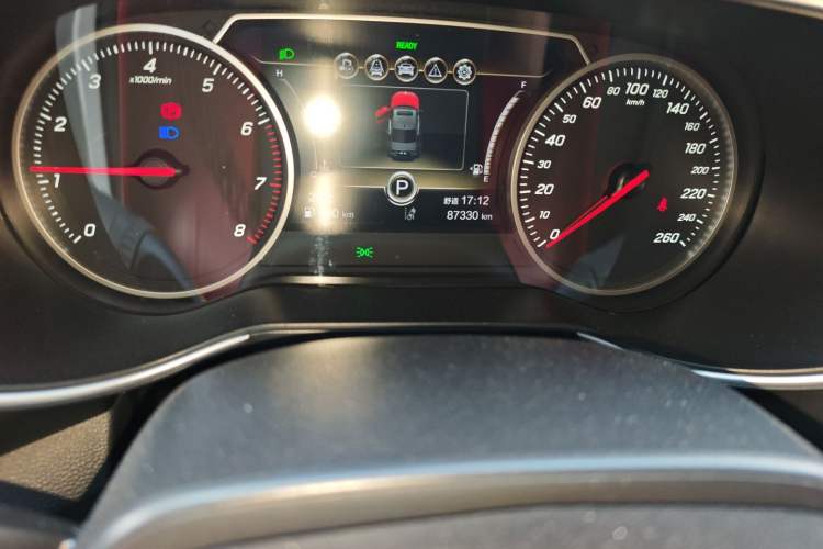 Used Hongqi H5 2020 1.8T Automatic ZhiLian QiYun Edition Odometer Close Up