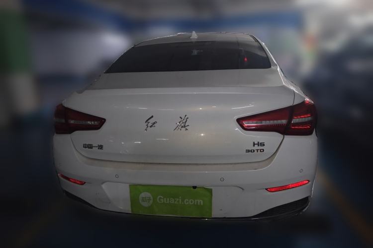 Used Hongqi H5 2020 1.5T DCT Flagship Edition Rear