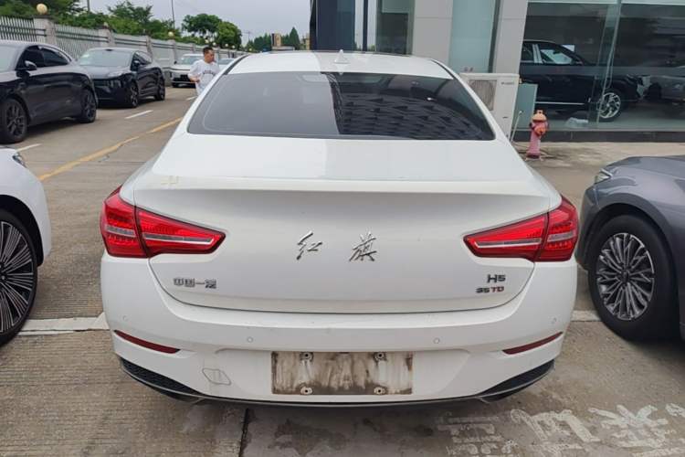 Used Hongqi H5 2020 1.8T Automatic Smart Connect Flagship Edition Rear
