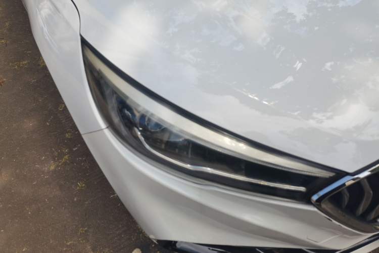 Used Hongqi H5 2020 1.8T Automatic ZhiLian QiYun Edition Right Front Headlight