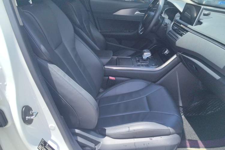 Used Hongqi H5 2020 1.8T Automatic ZhiLian QiYun Edition Right Front Seat