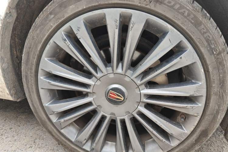 Used Hongqi H5 2020 1.5T DCT Flagship Edition Right Front Wheel Hub