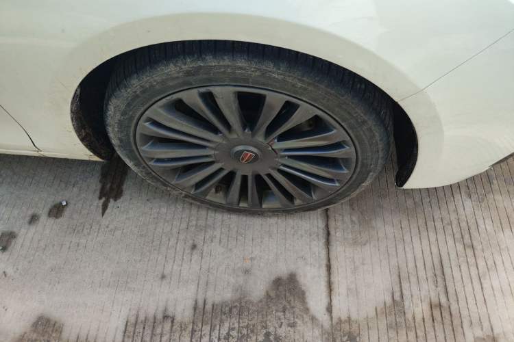 Used Hongqi H5 2020 1.5T DCT Flagship Edition Right Front Wheel Hub